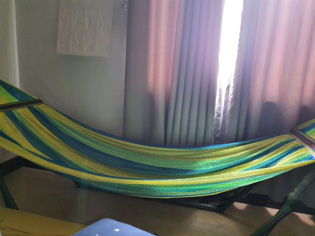 Võng rất chắc chắn, giao hàng nhanh, bé rất thích