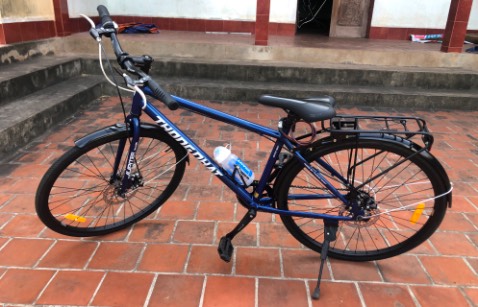 Bộ tăng xích bị hỏng, xe nhiều bụi Bộ tăng xích bị hỏng, xe nhiều bụi