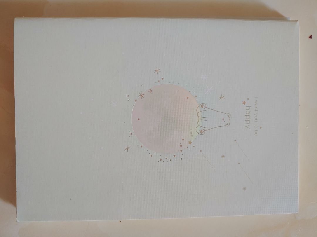 Sổ kích thước A5 nhỏ gọn. Vừa với nhu cầu Note thông tin quan trọng trong học tập. Giấy dày và tập đóng chắc chắn. Ủng hộ Shop Sổ kích thước A5 nhỏ gọn. Vừa với nhu cầu Note thông tin quan trọng trong học tập. Giấy dày và tập đóng chắc chắn. Ủng hộ Shop