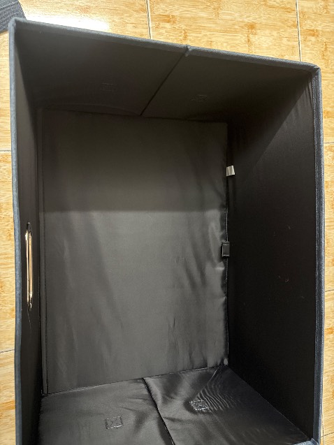 Hộp đựng chắc chắc, đẹp đúng như mô tả, rất hài lòng, sẽ ủng hộ thêm nhiều sản phẩm khác của shop🥰🥰