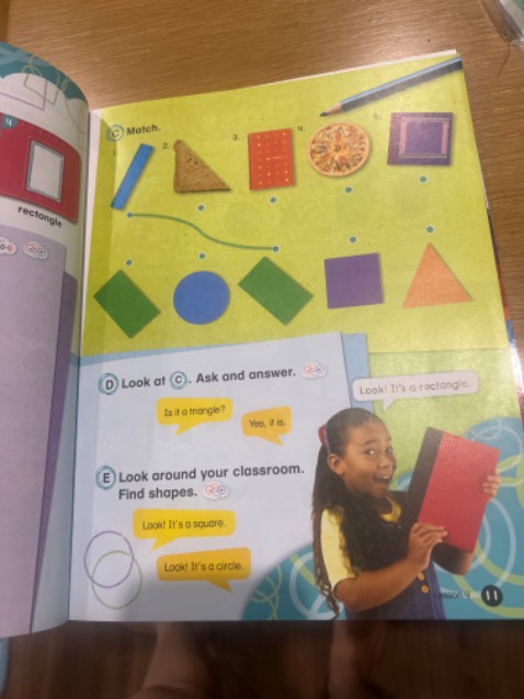 Màu sắc rõ nét, chất lượng in tốt, đóng gói tốt.