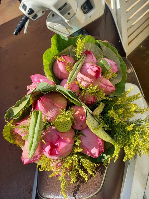 Chất liệu vải đẹp, co giãn tốt, shop đóng gói cẩn thận và ship hàng nhanh.