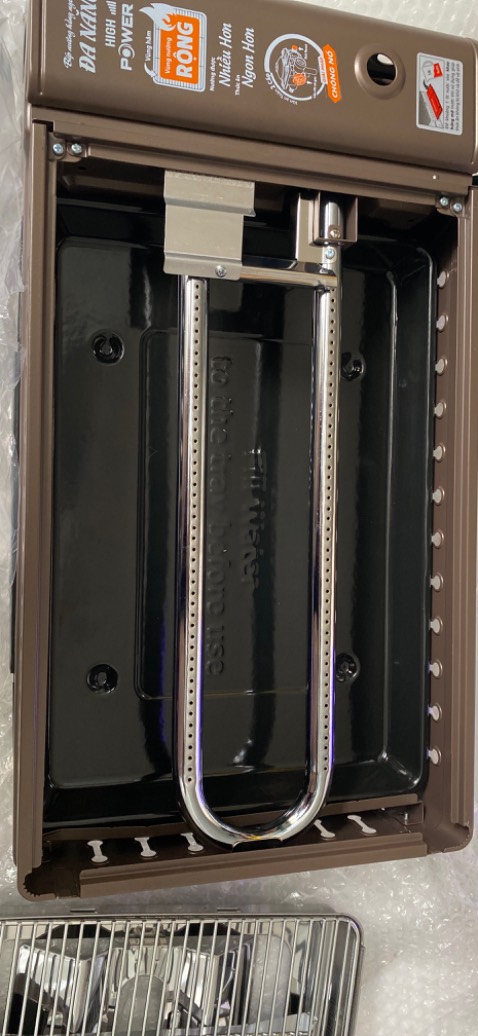 Tốt:  Bếp đẹp, màu sắc nhìn sang và sạch. Shop nhiệt tình nên cho 5 sao.
Chưa tốt: Khay hứng mỡ lấy ra và đẩy vào rất khó. Phải dùng lực rất nhiều mới lấy ra/ đẩy vào được. 
Mình liên hệ thì shop đổi sản phẩm mới, lấy dễ hơn so với ban đầu nhưng vẫn cần dùng lực. Ngoài điểm này thì mọi thứ ổn. Mọi người cân nhắc điểm này nhe.