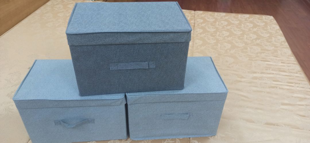 Hàng tốt, đẹp, nhỏ gọn nhưng rất lịch sự. giúp để quần áo gọn gàng, có nắp đậy tránh bị bụi.