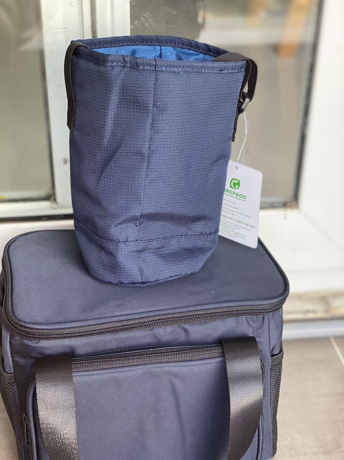 Mình là đã mua hàng ở shop và lần này cũng vậy chưa bao giờ thất vọng 
Túi đẹp chắc chắn, vải ok vừa túi tiền
Sẽ tiế tục ủng hộ