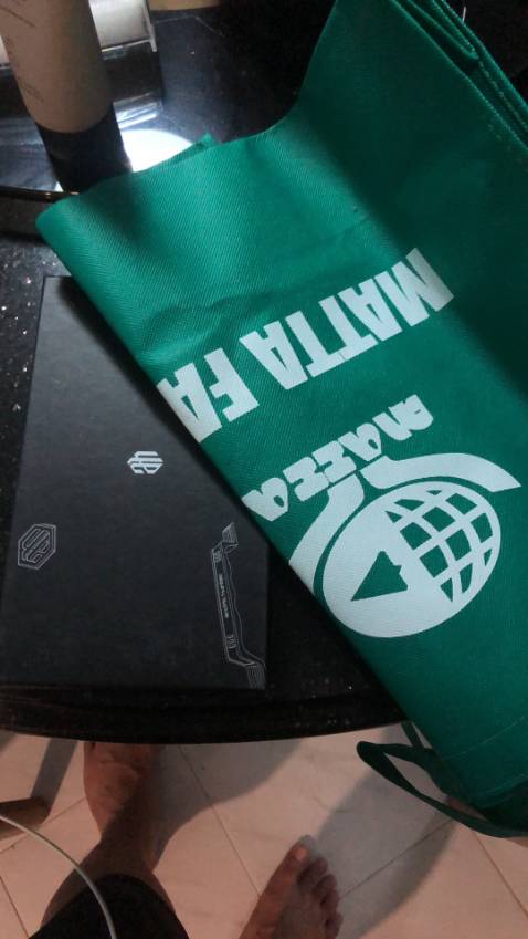 Sản phẩm đẹp, dày dặn và ổn so với giá. mình mua tặng nên rất vừa ý. đặt hôm trước là hôm sau nhận được. cám ơn shop.