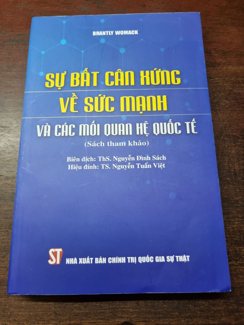 Giao nhanh chóng, sách mới & giá phải chăng nữa! Rất phù hợp với ai đang nghiên cứu hoặc tìm hiểu về địa - chính trị & quan hệ quốc tế.