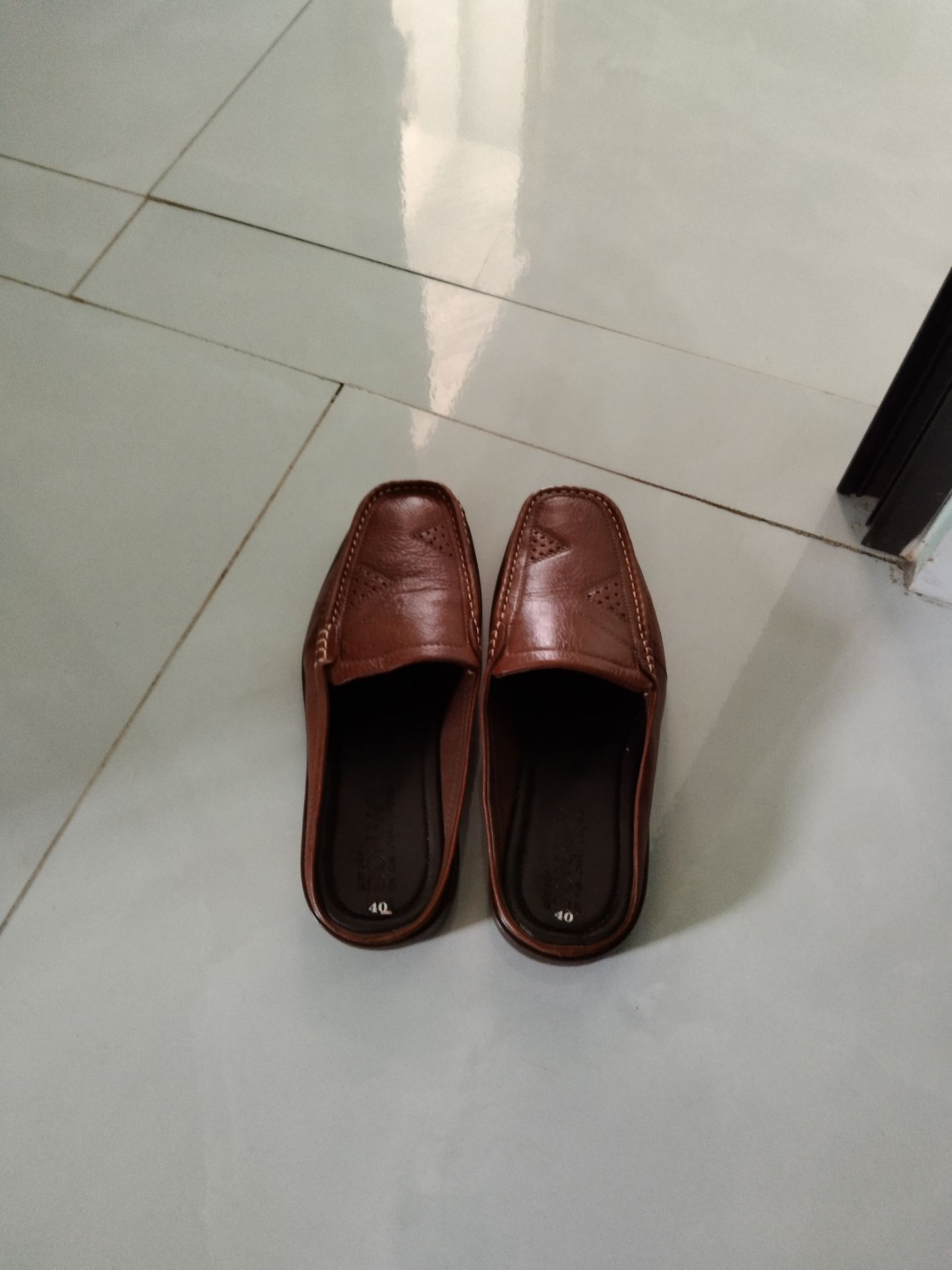 sản phẩm đi vừa chân, giao hàng nhanh, chất lượng đã thật, đúng như quảng bá. ủng hộ shop nhiều.