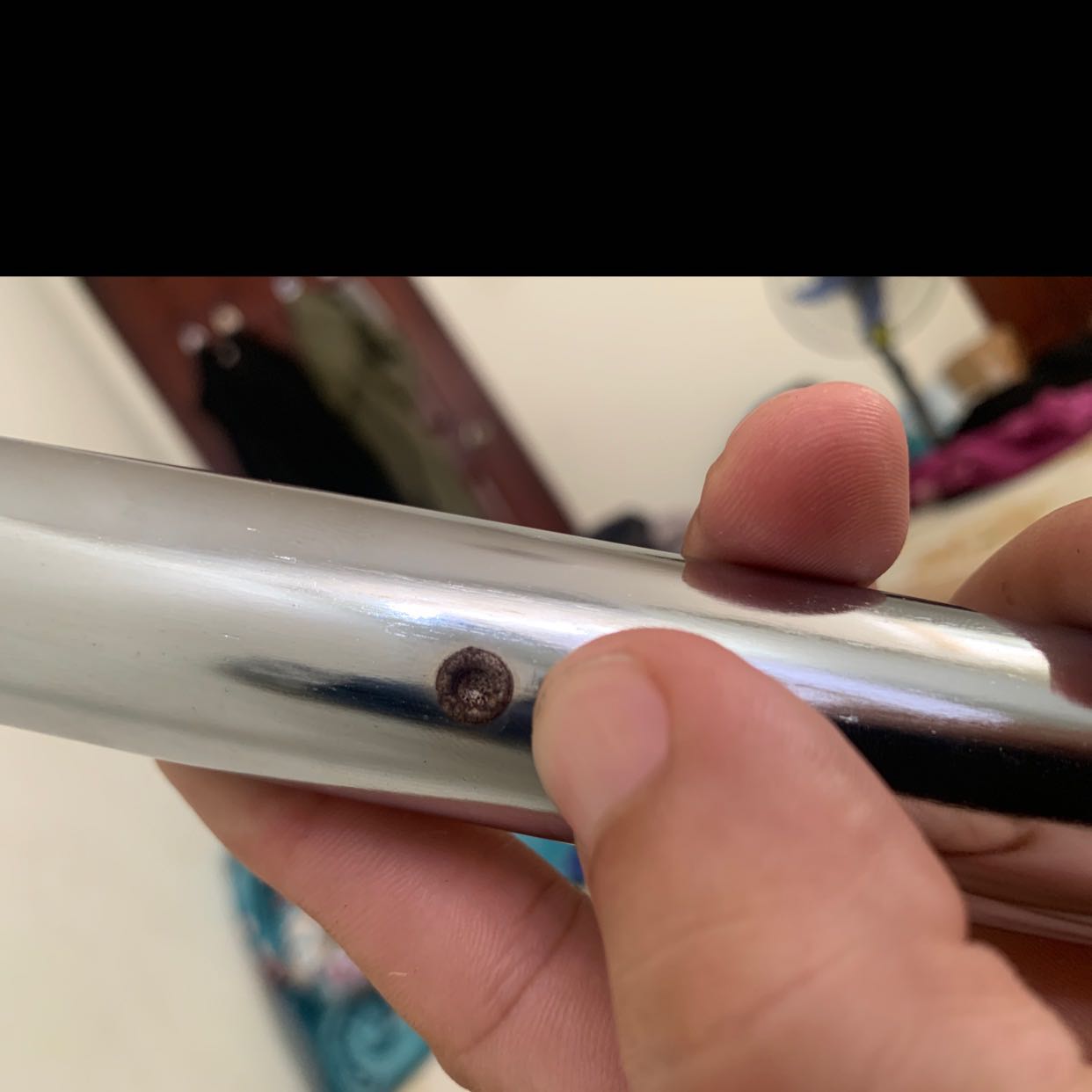 Hàng cũ. Co dấu hiệu rỉ sét