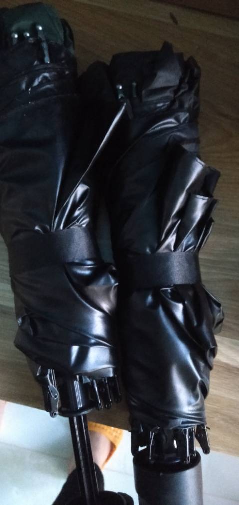 Dù này chất lượng;dù k được rộng lắm che 1 ng thì thoải mái