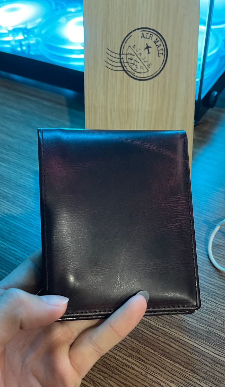 Mùi rất khó chịu , nói chung tạm ổn