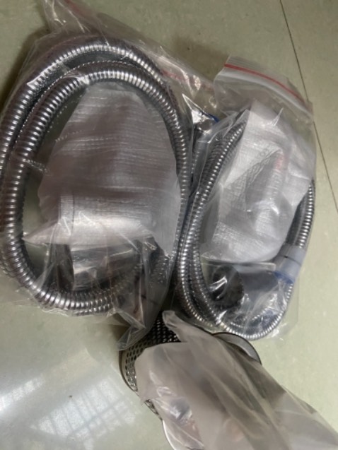 Dễ lắp đặt, sp rất chắc chắn, đẹp
Shop ghi chú lắp ráp rất chu đáo
5 sao cho shop, nhà cung cấp tiki và nhân viên giao hàng