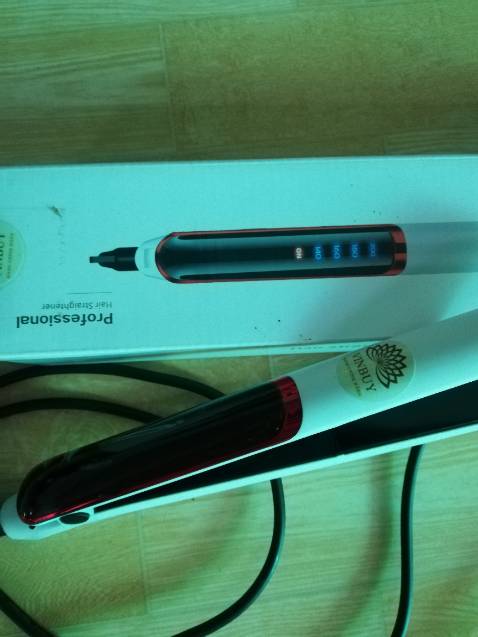 Sau 4 tháng sử dụng thì mình sửa lại đánh giá, mình sử dụng khá kỹ. Máy vẫn còn mới nhưng giờ kh thể sử dụng được. Không hiển thị nhiệt độ nữa, cắm điện cũng không nóng. Hôm trước còn bị sẹt điện và có mùi khét. Nhắn tin shop kh phản hồi. Chat với Tiki thì máy đã hết hạn bảo hành.
Tiền nào của nấy bỏ 200 mấy ngàn mà sử dụng được vài tháng nản thật sự. Sẽ không mua lại lần 2.