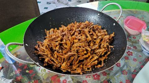 Nói chung với tôi báo Tuổi Trẻ Cười đã gắn bó từ lâu, tôi luôn đọc bao nhiêu năm qua...
Tờ này là tờ Tân Niên xuất phát khởi hành cho năm mới Xuân Bính Ngọ 2026... Zôôô! Tiến lên! 👍👍
||
Chào các bạn! Tôi là kênh YouTube về ẩm thực: Má Chín Phan Thiết ák
(https://youtube.com/@MaChinPhanThiet)
Mong mọi người thích Ẩm Thực và Làm Bếp vào xem và ủng hộ Kênh với nhé! 🥰🥰