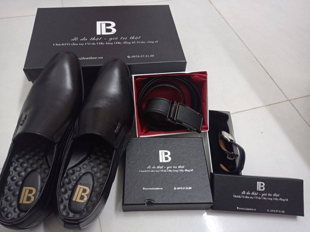 Đủ BST Leather Bụi rồi nha ❤️. từ ngày biết Leather Bụi là tốn tiền quá