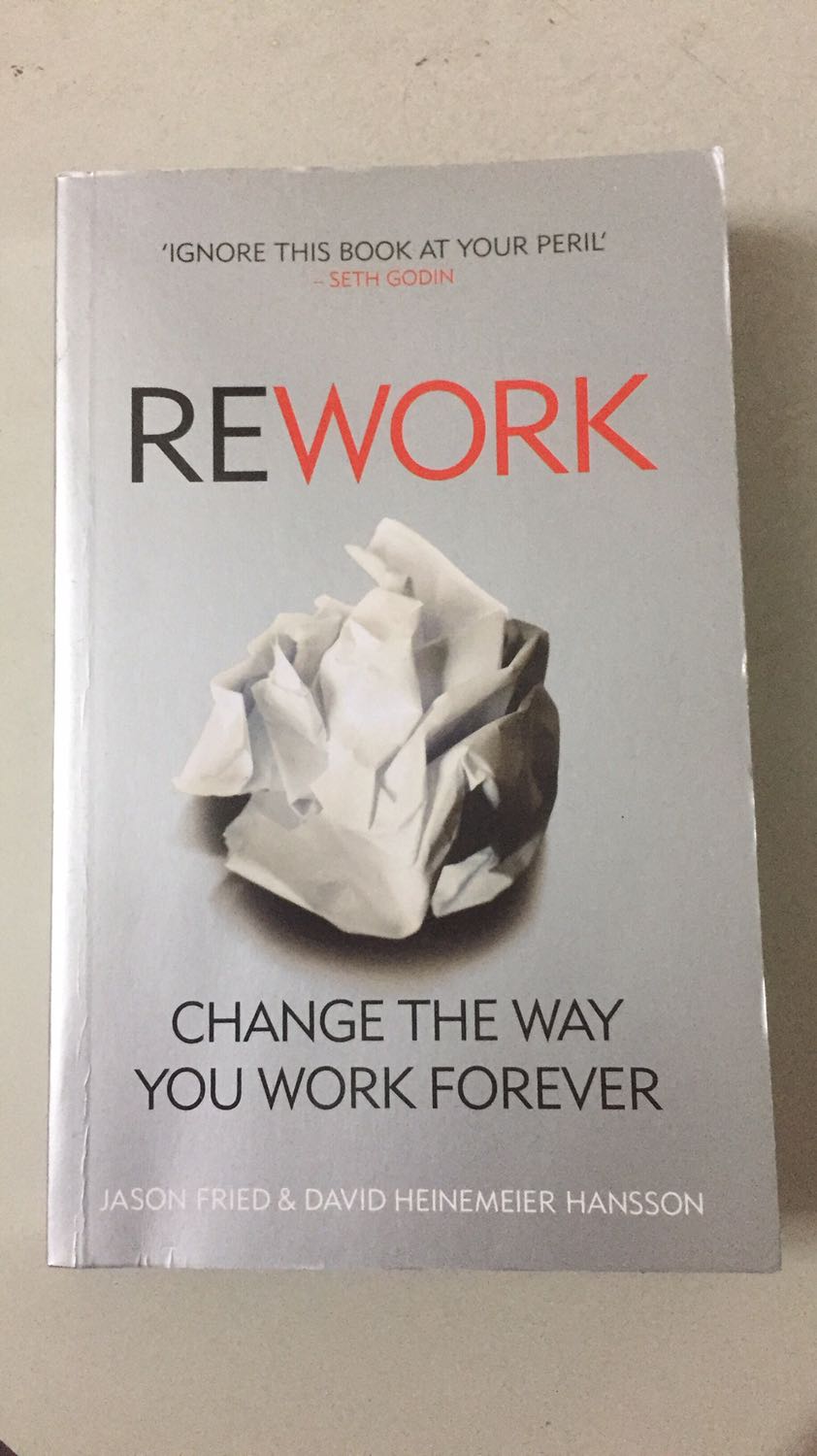 Thông tin mô tả ghi là bản hardcover, nhưng sách được giao là paperback
Bìa sách bị cong, nhiều vết xước như sách đã qua sử dụng
Đề nghị các bạn đổi lại sách cho mình