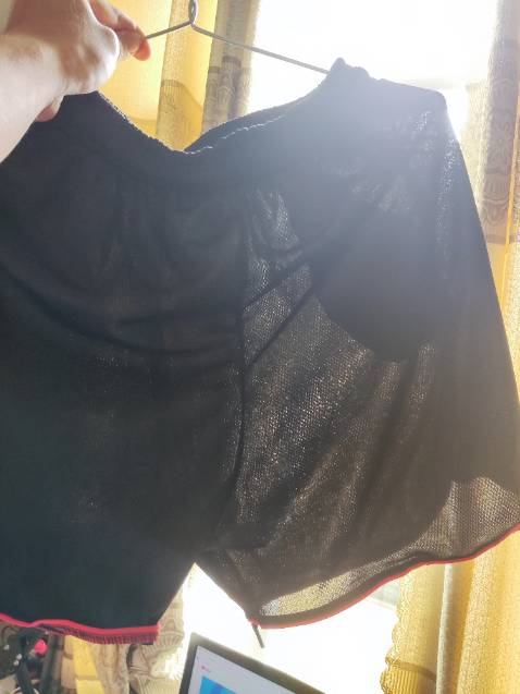 Quần lưới cực mỏng, gói hàng bằng gói giấy ko thể bần hơn. Ko hiểu sp tệ vậy mà vẫn lên tiki được. Cực kì thất vọng !!! Quần lưới cực mỏng, gói hàng bằng gói giấy ko thể bần hơn. Ko hiểu sp tệ vậy mà vẫn lên tiki được. Cực kì thất vọng !!!