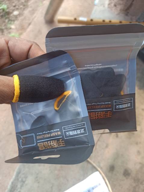 Hành như quảng cáo, bắt nhạy tốt, đeo vào cảm giác thoáng mát không cảm thấy khó chịu, có khi có thể giữ ấm và giữ mồ hôi cũng nên.