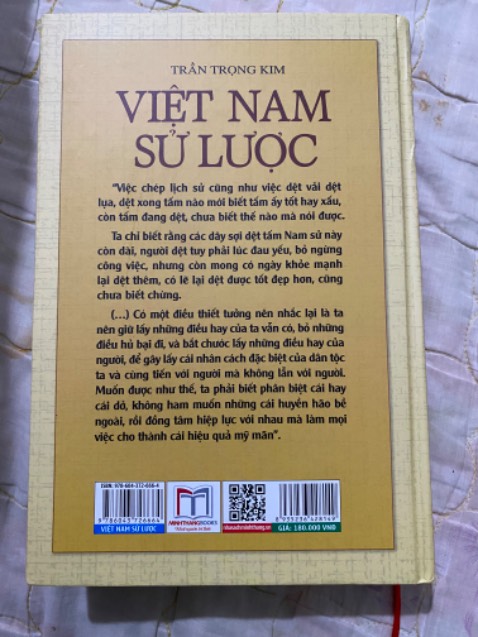 Sách bìa cứng đẹp, đọc để tìm hiểu thêm về sử nhà