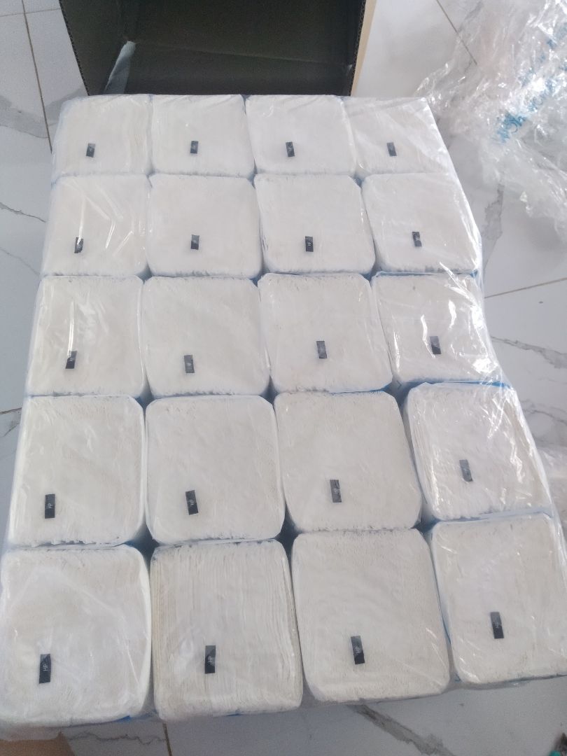 mua sale hôm 27/3 có 70k thôi, đóng gói hàng ổn, giấy không phải chất lụa nên dùng lau tay hay thấm dầu ăn thì được, mua có 70k thôi nên giá vầy quá ổn ❤️ mua sale hôm 27/3 có 70k thôi, đóng gói hàng ổn, giấy không phải chất lụa nên dùng lau tay hay thấm dầu ăn thì được, mua có 70k thôi nên giá vầy quá ổn ❤️