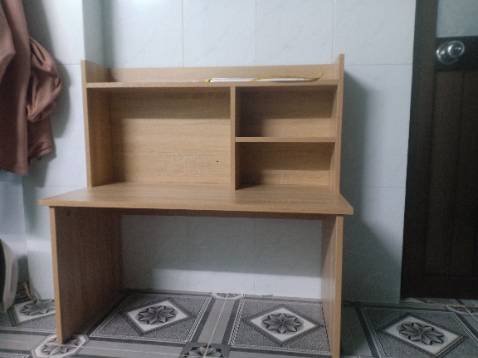 Mình đã nhận được hàng rồi...bàn học quá ok luôn...ai muốn mua bàn học cho con mình thì mn nên mua sản phẩm này nhé 🥰 Mình đã nhận được hàng rồi...bàn học quá ok luôn...ai muốn mua bàn học cho con mình thì mn nên mua sản phẩm này nhé 🥰