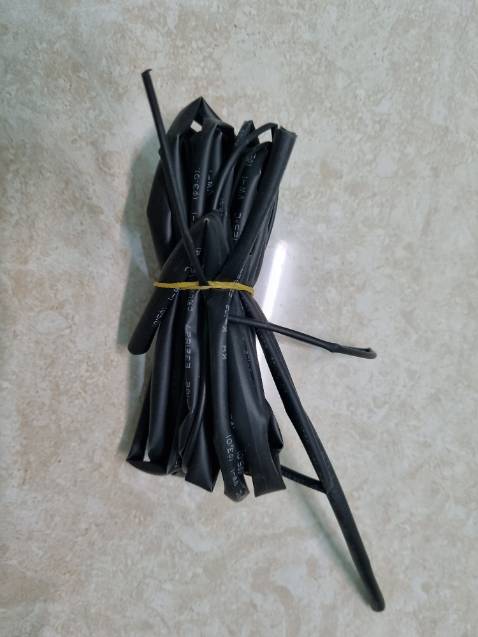 Đặt ống sợi thủy tinh giao ống nhựa shop này làm ăn *** quá, số tiền cách nhau rất nhiều mà, tại tôi không kiểm tra hàng nên đành vậy. Không mua shop này nữa