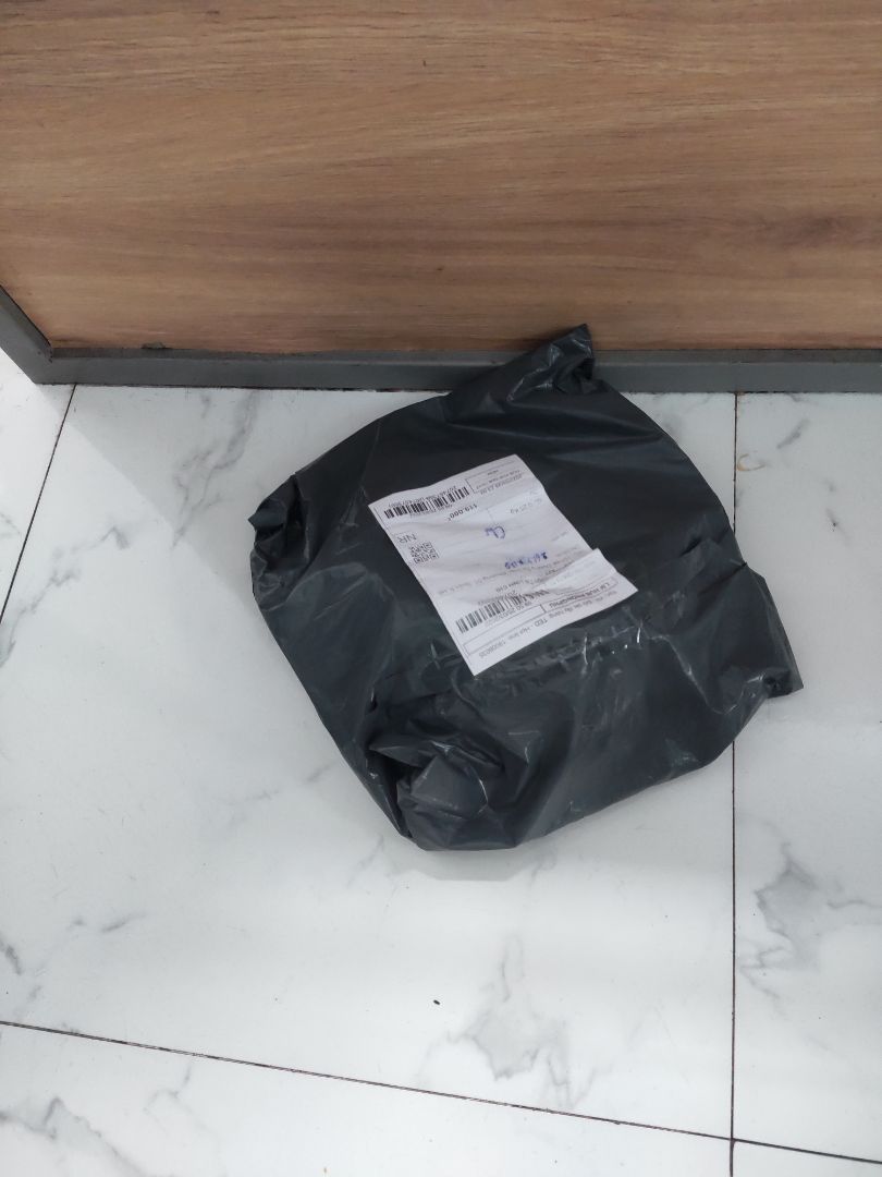 đóng gói hơi sơ sài nên trc khi mở hơi hồi hộp, nhưng mở ra thì nón đẹp nha, hài lòng với chất lượng và giá tiền, có cơ hội sẽ tiếp tục ủng hộ 👍