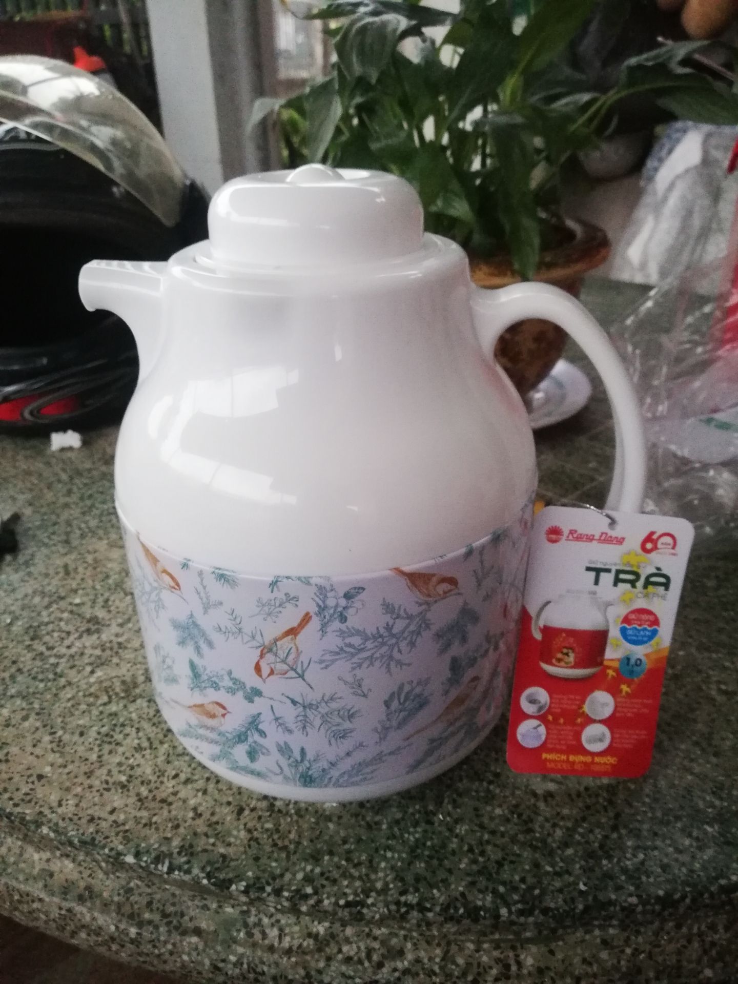 Sản phẩm rất tốt, nhưng không có màu đỏ, sản phẩm Viêt Năm chất lượng tốt, shop phục vụ tốt, đơn vị vận chuyển giao hàng nhanh, nhân viên giao hàng tận tình. Shop đạt 5*.