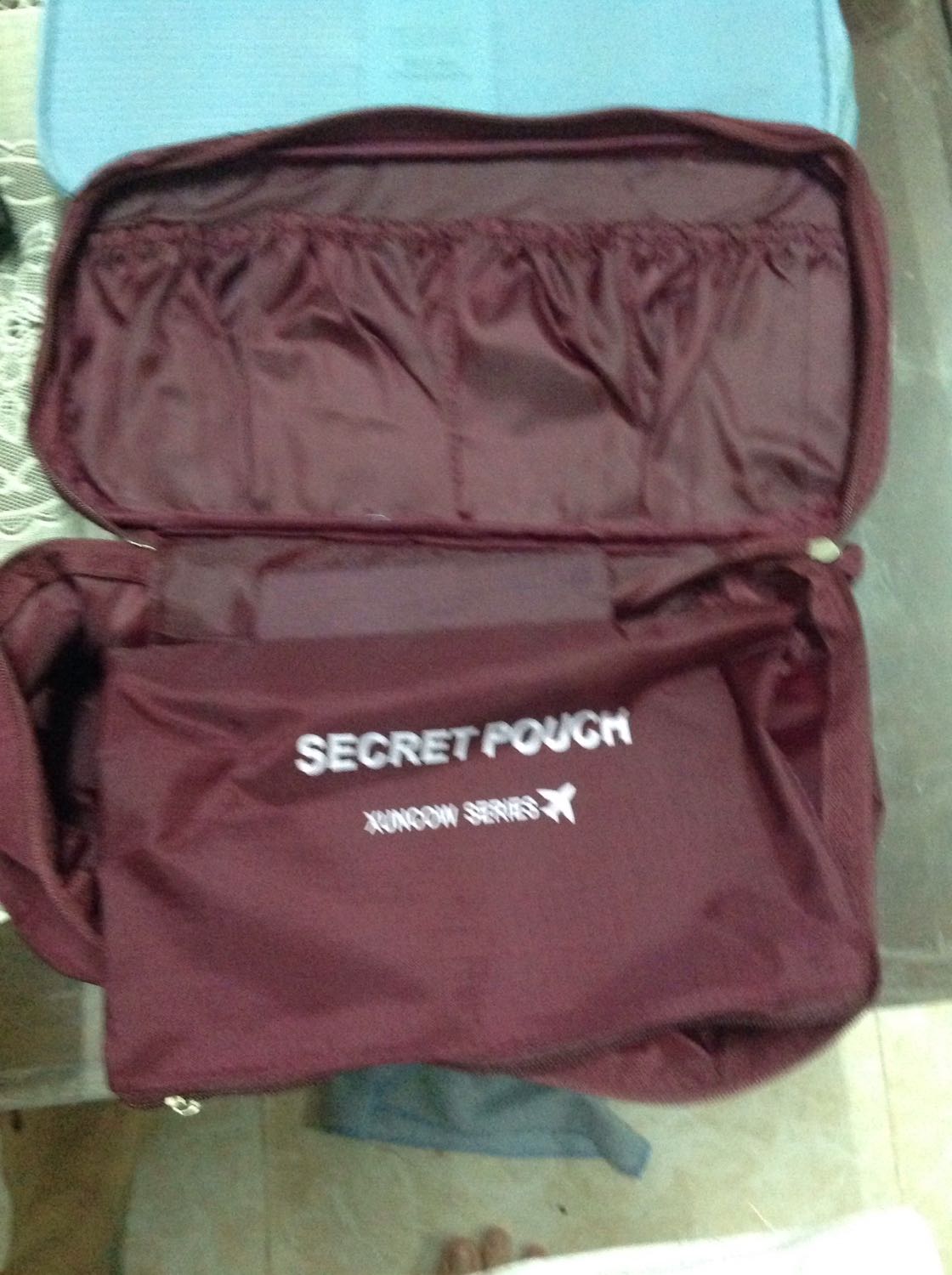 tui đẹp tiện cho viec sap xếp đồ mang theo ,mua được giá rẻ