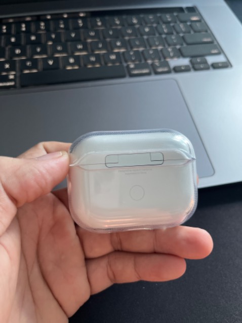 Ốp dày dặn.. chắc chắn.. cái nắp khá dể rớt ra nhưng này bệnh chung rồi… 🥹🥹