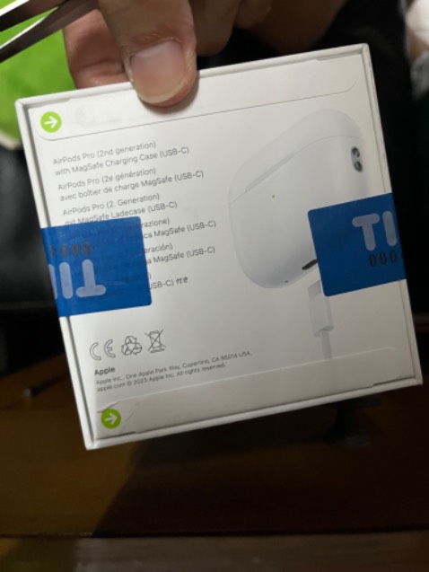 Hàng nguyên seal TIKI , tuy nhiên đã được kích hoạt bảo hành trước và chỉ còn gần 10 tháng bảo hành Apple. Tự cập nhật bảo hành trên trang của nhà táo. Tiki nên có hướng dẫn để tránh hiểu lầm.