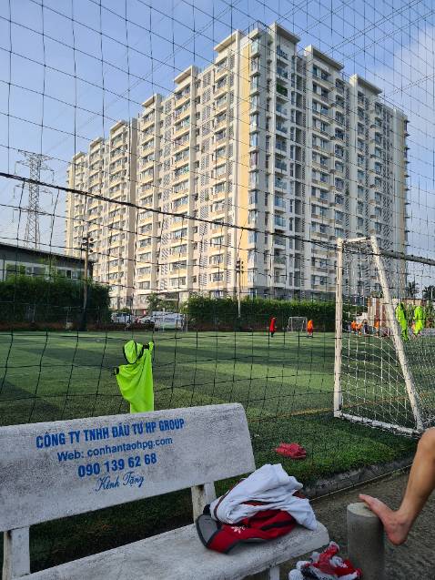 Màu vàng tim đẹp kiẻu dây dễ thưing và châc chắn, mẫu mã hợp trend