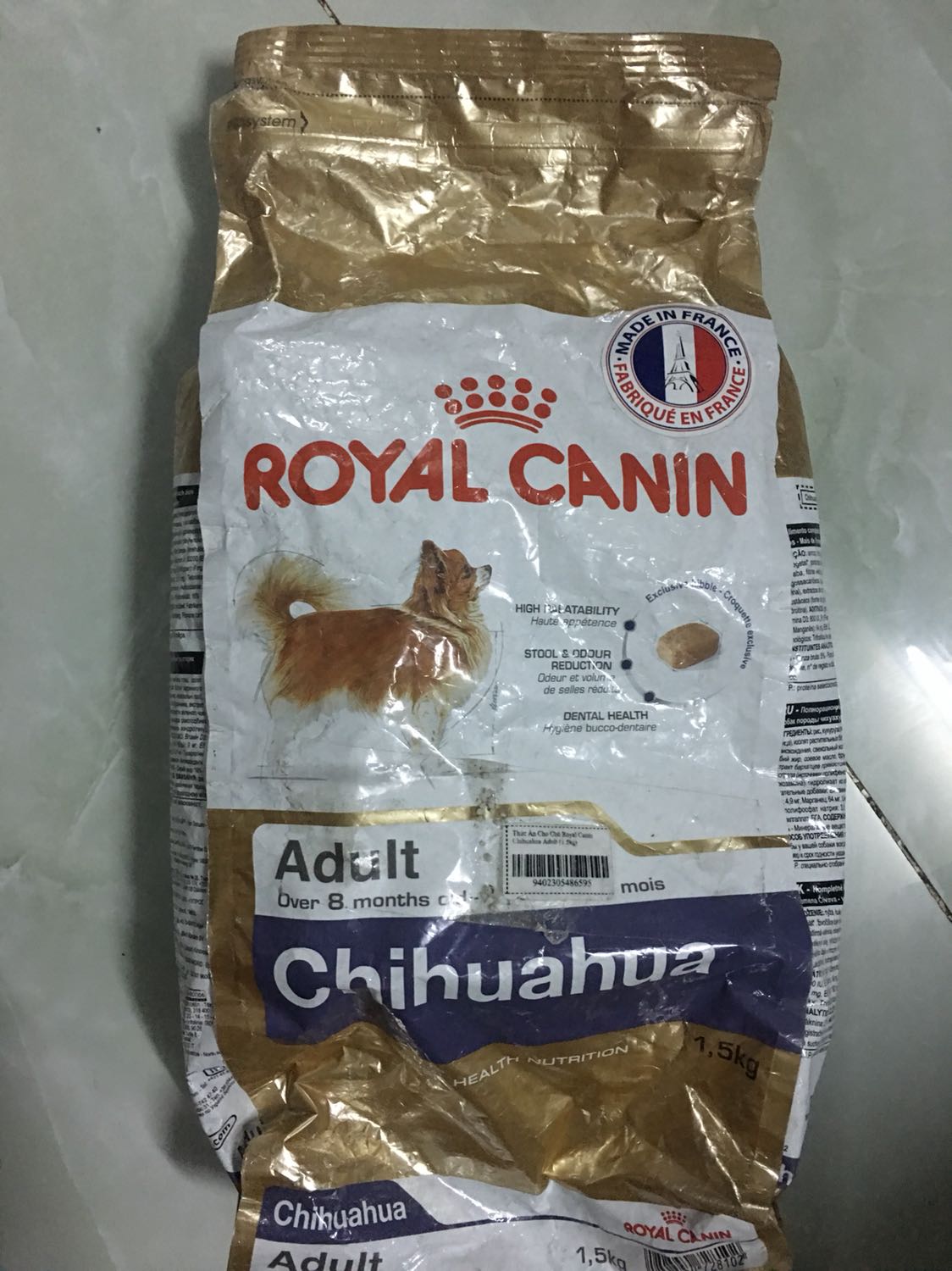 Bỏ 350k ra mua bịch thức ăn cũ nát. Bao bì đã bị hở, vậy mà cũng bán cho KH dc. Ko bao giờ mua hàng trên tiki nữa