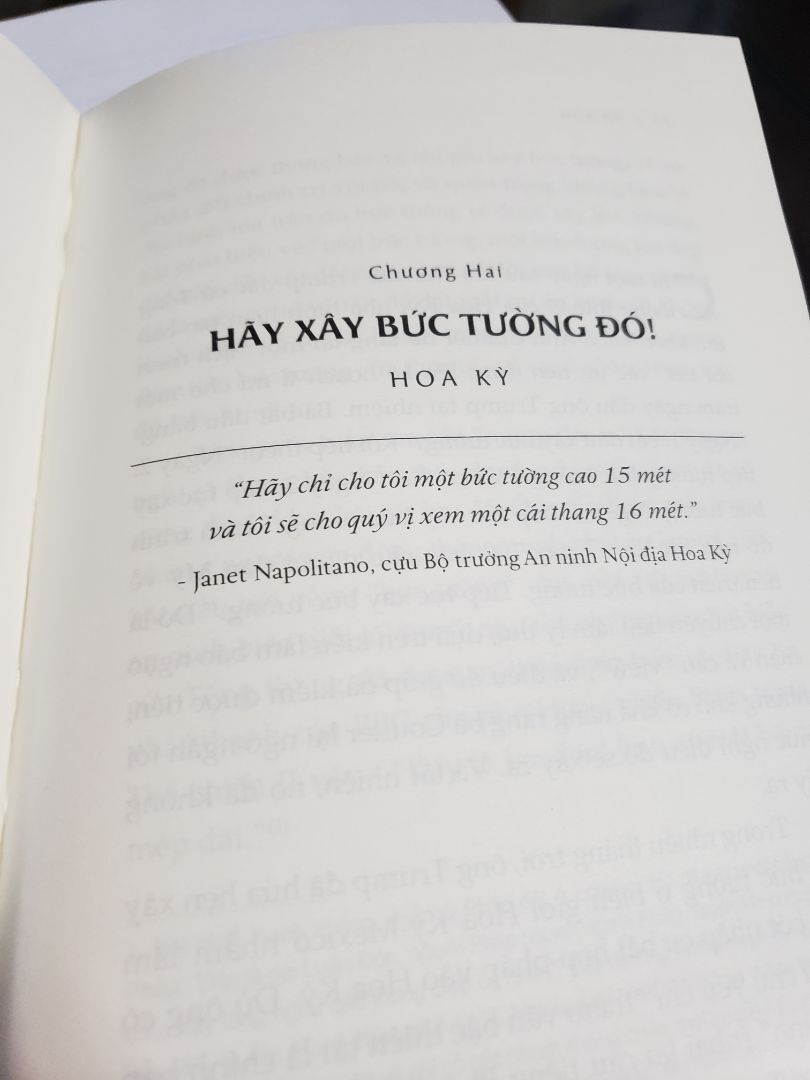 Mặc dù đã mất đi tính bất ngờ mà cuốn NTNCDL đã tạo ra nhg cuốn này tác giả bàn đến nhiều sự chia rẽ ko chỉ về khía cạnh ngoại giao mà trong nội bộ quốc gia, dân tộc, những cản trở về tôn giáo, kinh tế, thương mại... đối với các ông lớn khi các bức tường đc chính họ tạo ra.