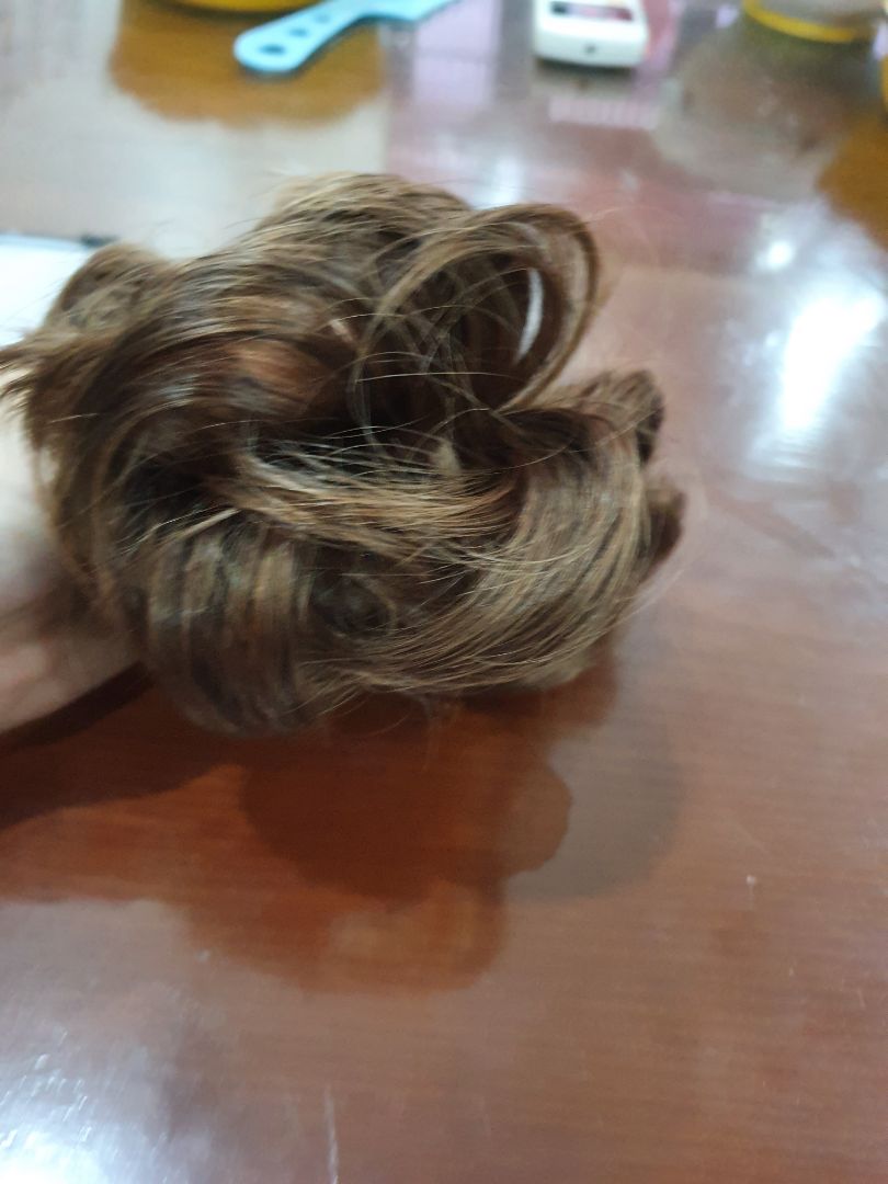 sản phẩm như hình. hơi sáng so với tóc mình.