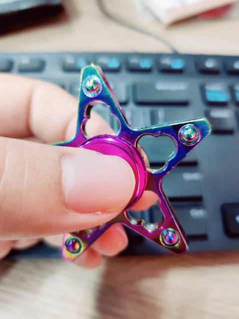 Đẹp nha, nặng đầm, cầm chắc tay, được sơn tĩnh điện nhìn khá bắt mắt. Quay được khá lâu. Good 👍