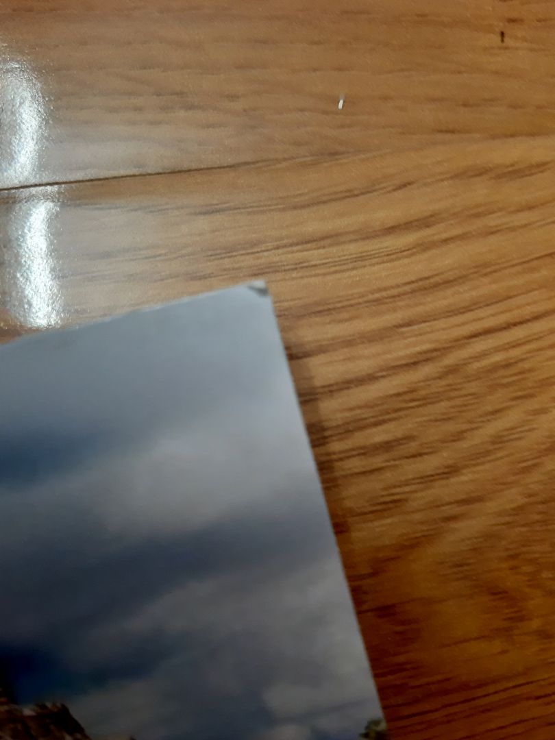 mua 1 đơn hàng nhưng nhận từ 3 kho khác nhau kho tp hcm thì sp ok còn gói nhận từ kho HN thì móp méo mở ra góc sách bị quăn mong tiki sớm điều chỉnh .