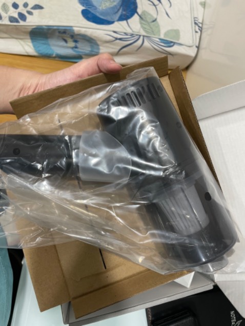 Máy mua về dùng cũng tiện, nhưng mới máy tuần mà giờ sạc đầy xong dùng không được lâu nữa và lực hút cũng yếu hẳn rồi. Không biết có vấn đề gì nhỉ? :(