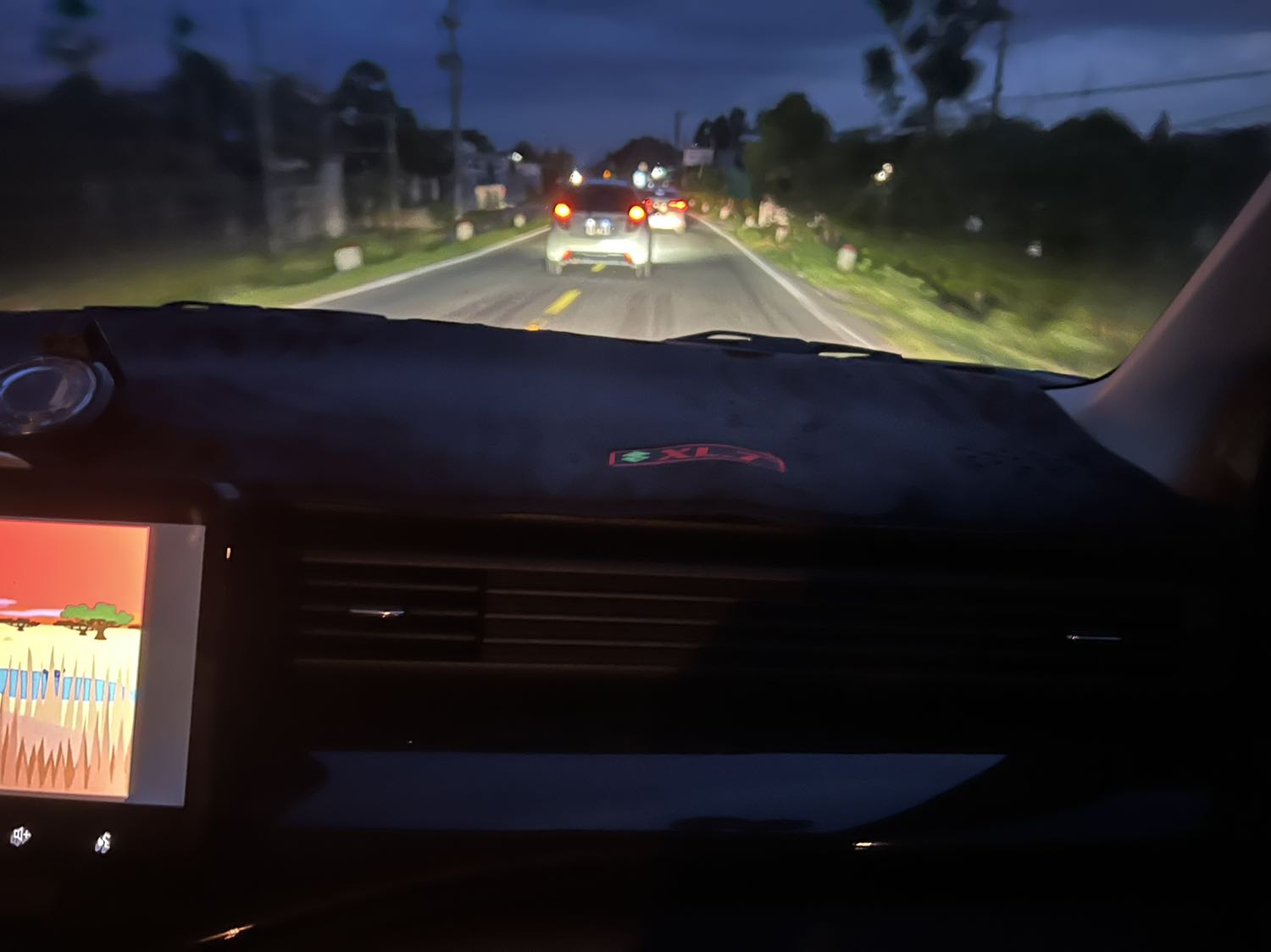 4 sao vì chưa dùng, chưa đánh giá được.
Giao hàng khá nhanh, mặt nhung như mô tả