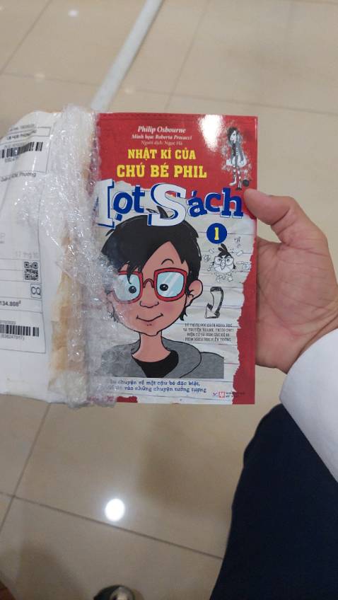 Đống gói sai hàng của tối. Làm ơn đổi lại giúp. Cảm ơn. Đến giờ tôi khui ra mới thấy. Liên hệ đổi hàng giúp tôi. ***