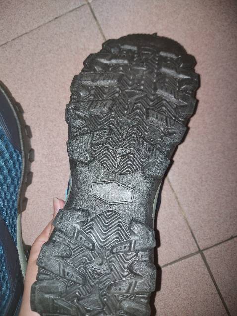 Mình mua cho ba mình mang, đệm chân êm, vải lưới thưa cho đỡ hầm bí chân. Giá sản phẩm cũng tốt.
Để mang thử 1 thời gian coi sao, nếu ok sẽ mua thêm