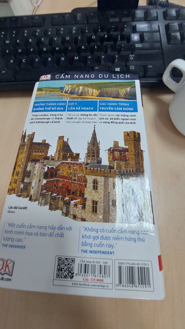 Cuốn sổ tay chất lượng để khám phá một đế chế hùng mạnh trong lịch sử, một đảo quốc với truyền thống lịch sử và văn hóa lâu đời. Chất lượng in ấn tuyệt hảo đến từ Đông A và Dân Trí.