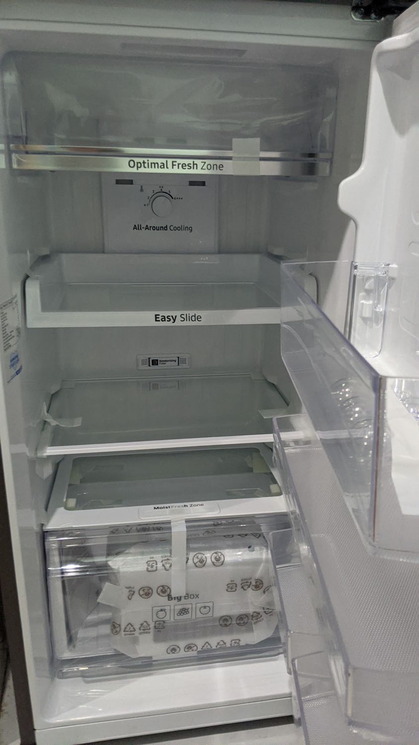 Giao hàng nhanh hơn dự kiến, nhân viên nhiệt tình, sp tổng quan ok