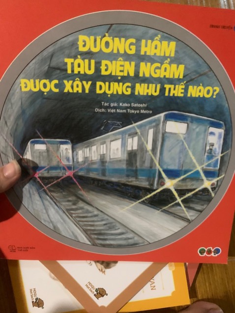 Bé nhà mình mê bộ này cực kì, rất nhiều hình cho các bé thích xe