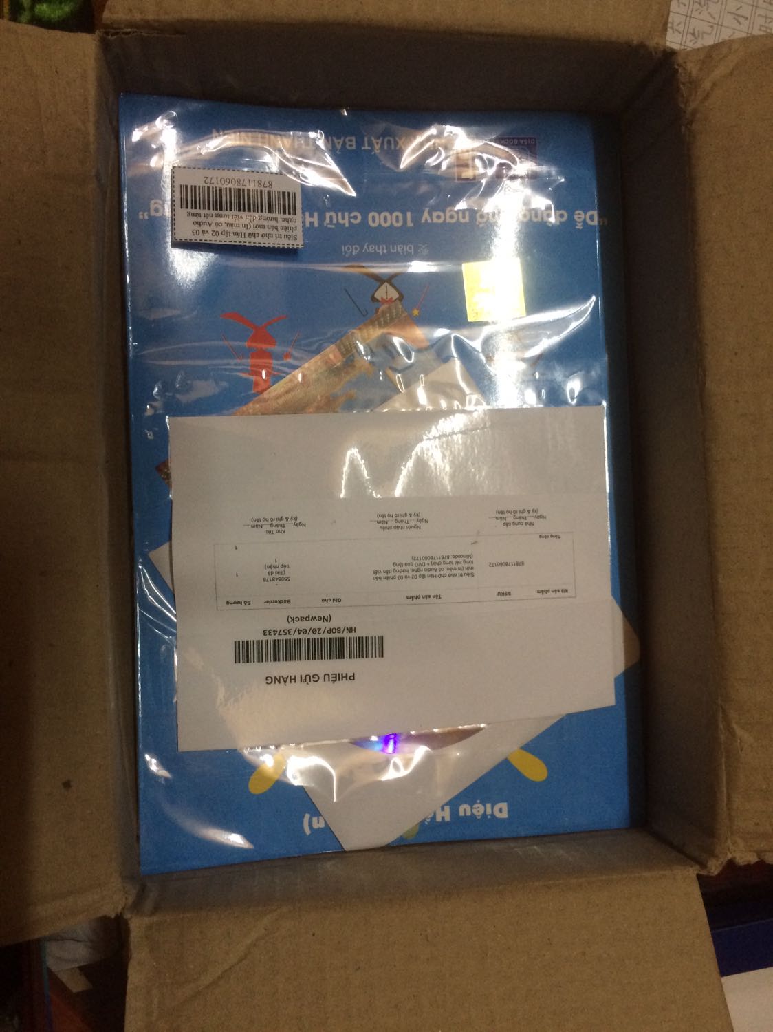 Đóng gói cẩn thận sách đẹp, nội dung hay, cảm ơn Tiki !