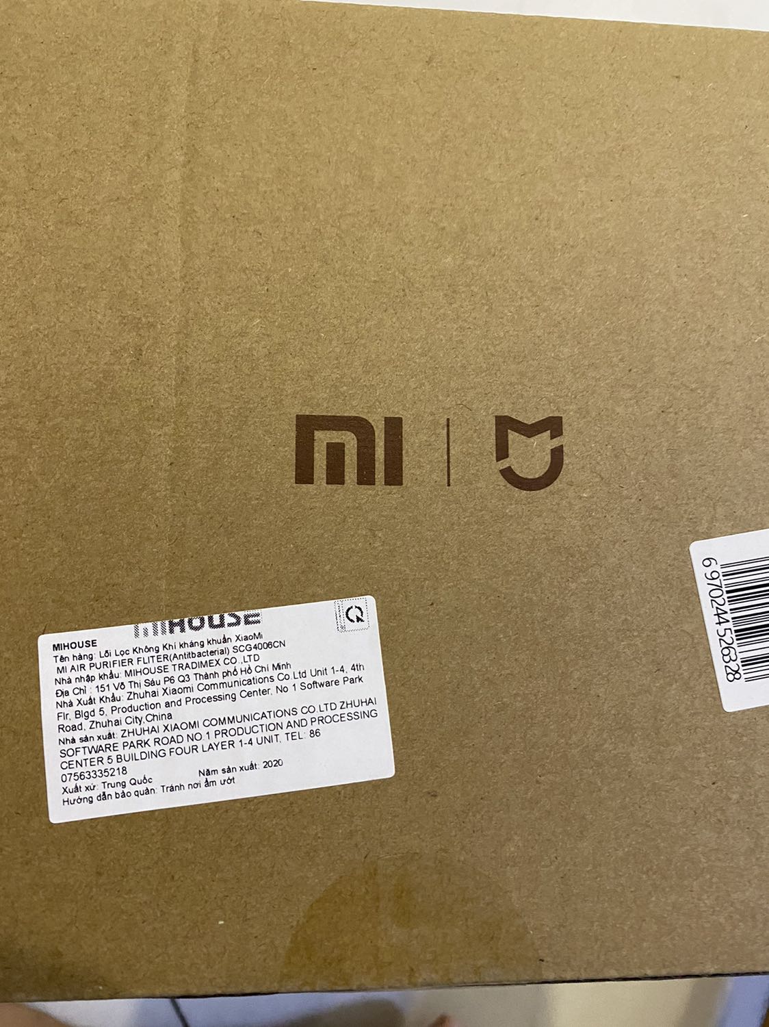 Lõi lọc không khí dùng khá OK, là hàng chính hãng của Xiaomi phân phối bởi DGW, hút được nhiều bụi nhỏ bên trong phòng. Làm sạch không khí rất hiệu quả, nhưng định kỳ tầm 6-9 tháng phải thay lõi.