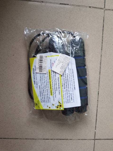 Hàng đóng gói rất cẩn thận.
Sản phẩm đúng như mô tả, đẹp, chắc chắn, dây thu ngắn dài trong tay cầm rất tiện lợi.
Có phiếu bảo hành sản phẩm, thư gửi khách hàng rất lịch sự.
Giao hàng đúng thời hạn.
Rất hài lòng với sản phẩm, sẽ tiếp tục ủng hộ Shop trong các đơn hàng tiếp theo.