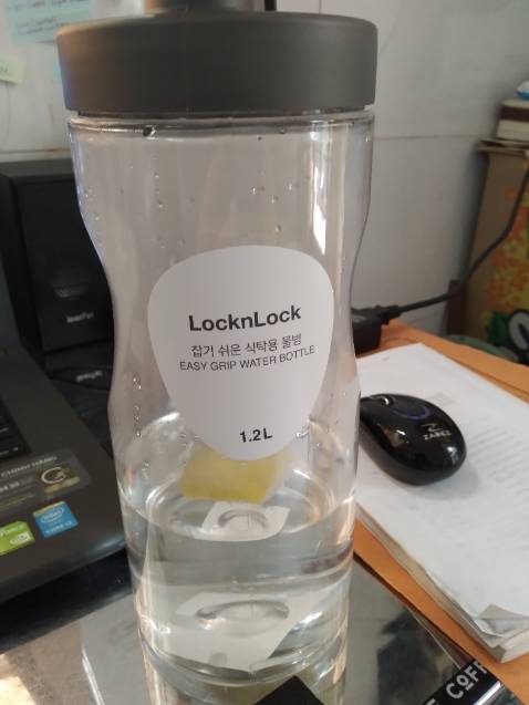 Chủ yếu là nhựa tốt nước đựng sẽ sạch và an toàn hơn