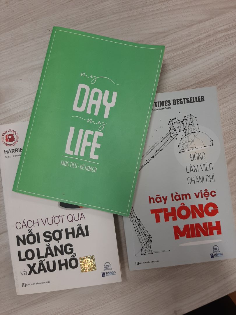 Trước kia mình nghĩ phải làm việc thật chăm chỉ mà ko chú trọng tới cách làm tối ưu nhất, nay mình lại thấy chăm chỉ vẫn chưa đur mà phải làm việc một cách khoa học, thông minh hơn, tinh tế hơn để bản thân cảm thấy nhẹ nhàng và giải quyết công việc nhanh chóng