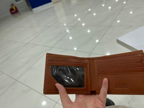 Ví hơi nhỏ, màu đẹp, giá ổn Ví hơi nhỏ, màu đẹp, giá ổn